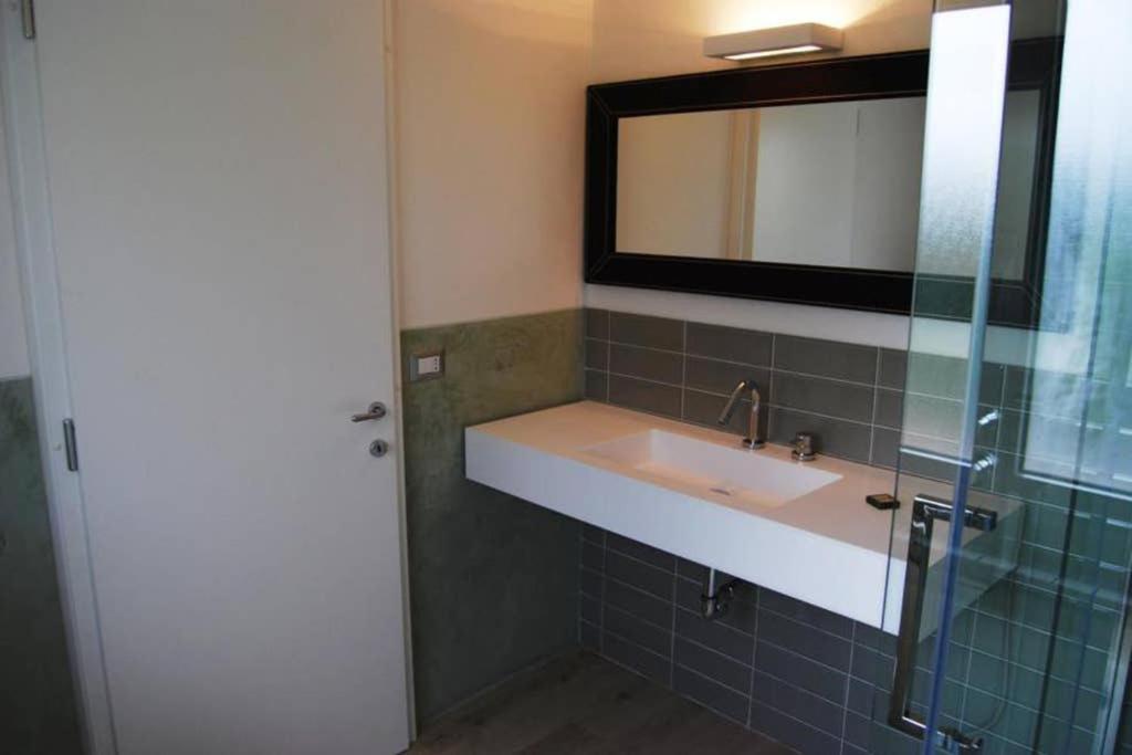 Appartement La Boutique à Bettolle Extérieur photo